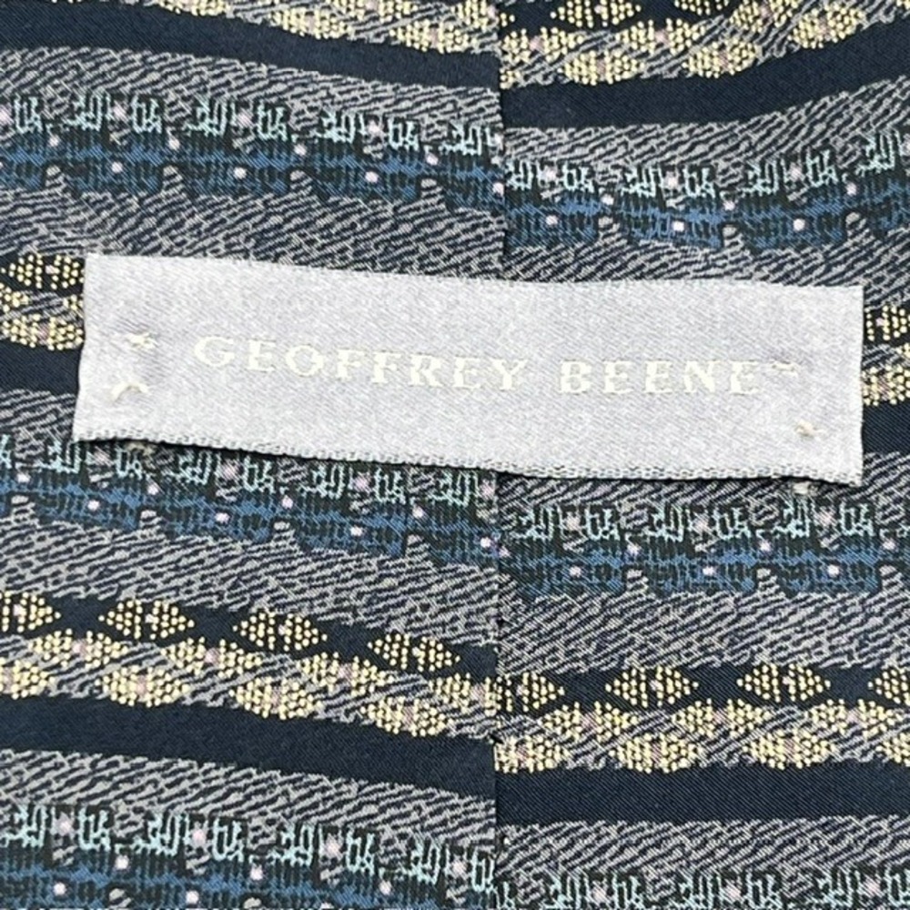 Geoffrey Beene Mens Silk Tie Navy Blue Grey Striped Geometric Hand Made in Italy - Picture 3 of 5
